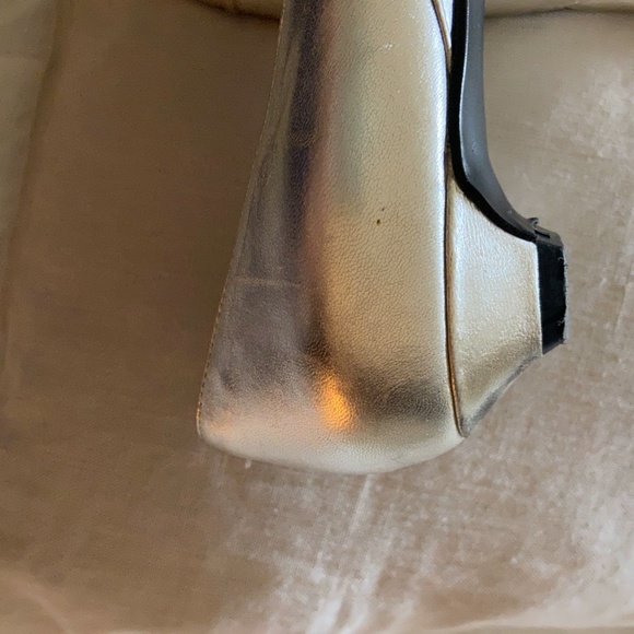 Shoes - Picture 4 of 6